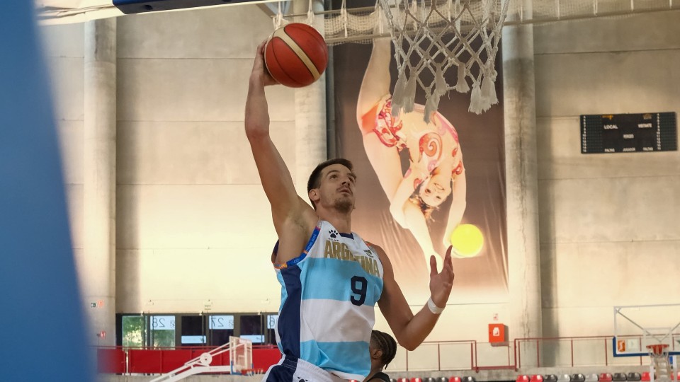 Primer paso firme: Argentina venció a Angola en el inicio de la preparación rumbo a la AmeriCup