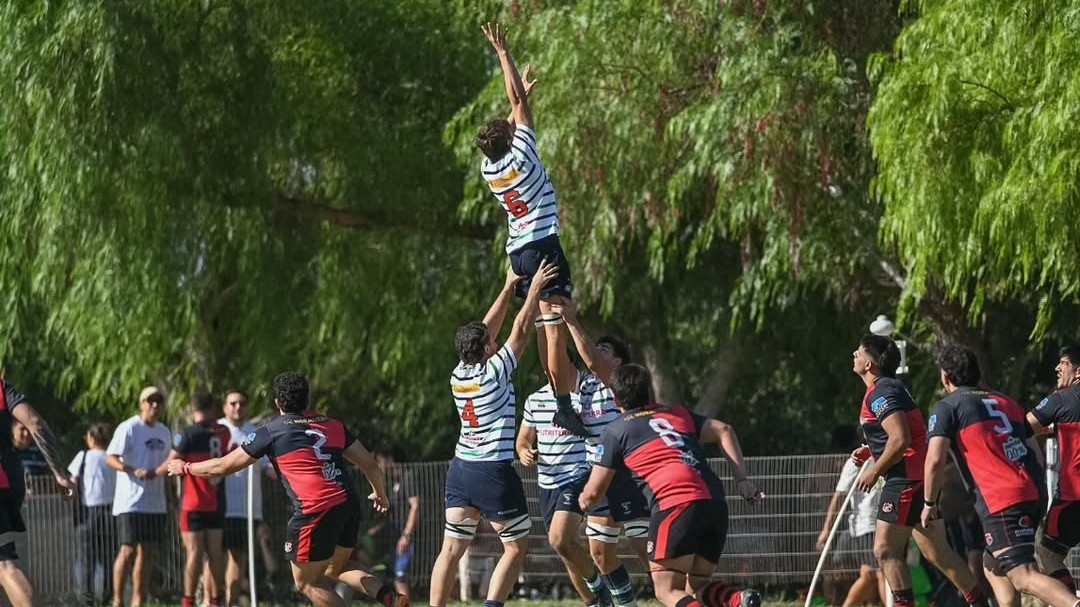 Rugby: Los visitantes mandaron en el debut