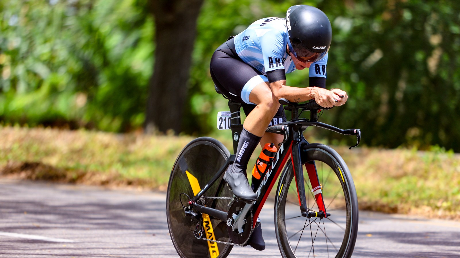 Ciclismo: Delfina Dibella brilló en el inicio del Panamericano de Colombia