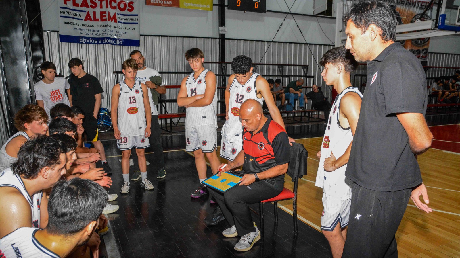 Urquiza busca ratificar su gran momento en casa ante el duro Unión de Oncativo