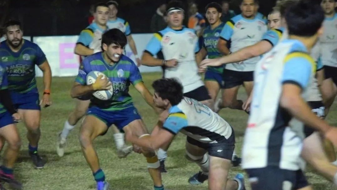 Rugby: Universitario manda en Pocito y acecha la cima