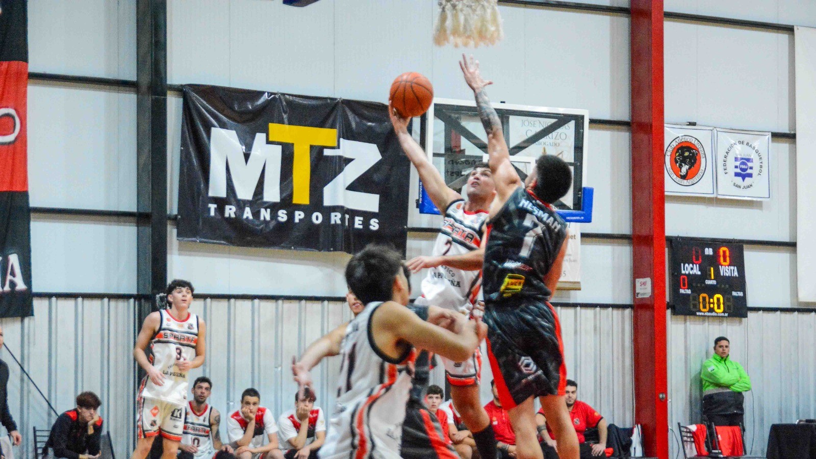 Urquiza metió un triunfazo ante Sparta en la previa de los playoffs